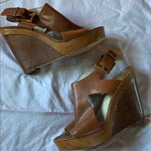 Michael Kors •Josephine wedges